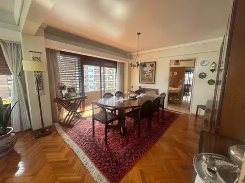 DEPARTAMENTO 5 AMBIENTES VENTA MARTÍNEZ COCHERA