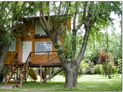 VENTA DE TERRENO CON 3 CABAÑAS CANAL ARIAS DELTA