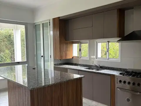 Casa en Venta en Countries y Barrios Cerrados en San Vicente, USD 220.000