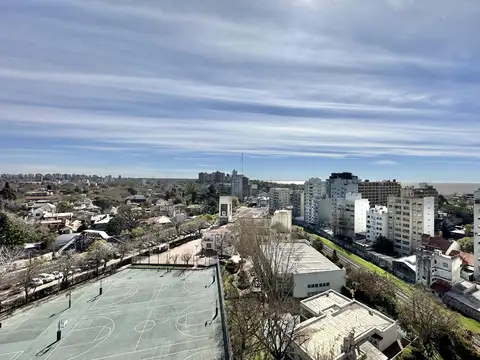 Departamento en Alquiler con 1 cocheras