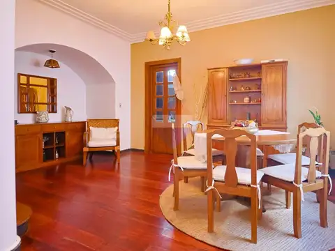 VENTA CASA 3 DORM. GJE, ESCRITORIO, LA COMERCIAL