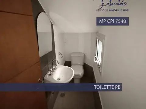 Casa 3 ambientes con 2 baños