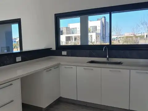 Casa  en Alquiler en San Pablo, Pilar, G.B.A. Zona Norte