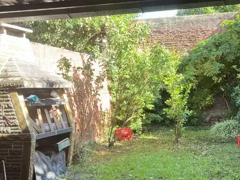 EXCELENTE PH , FRENTE CON COCHERA CUBIERTA