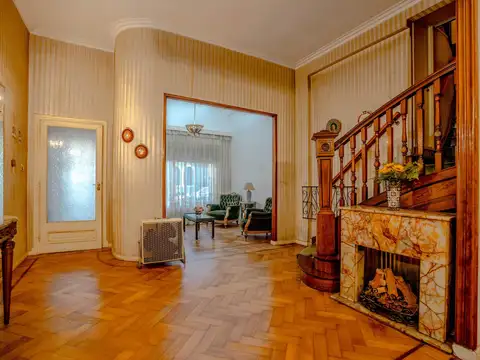 Casa 5 ambientes con 2 baños