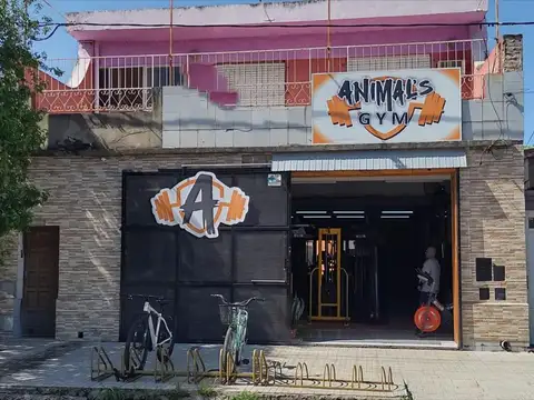 Casa y Salon Comercial | 150 m² | A metros de Av. San Lorenzo (RN11) | Capitán Bermúdez | Barrio Centro