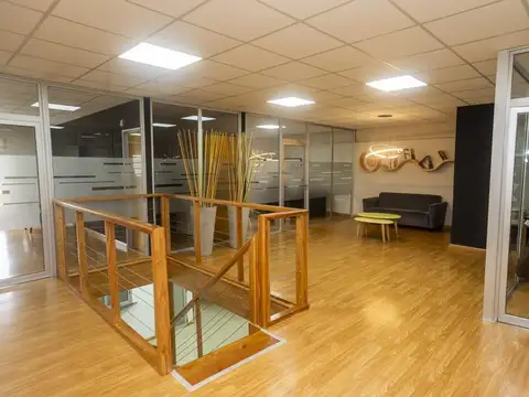 IMPORTANTE PROPIEDAD PARA EMPRESA EN VENTA