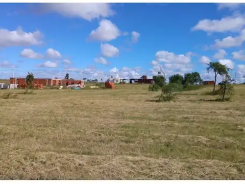 Terreno en Venta en Oliveros, USD 25.000