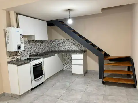 DEPARTAMENTO DUPLEX DE 1 DORMITORIO VENTA PATIO EXCLUSIVO ECHESORTU ROSARIO