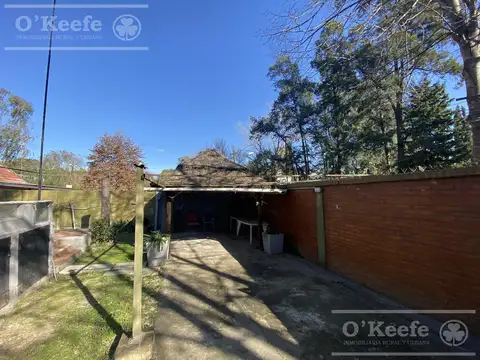 Casa 4 ambientes con 2 baños