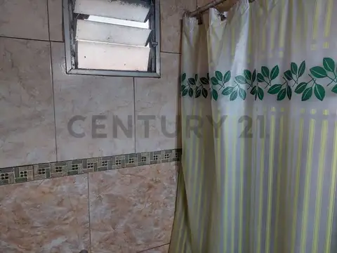 Casa venta Quilmes 3 ambientes con Departamento Cochera