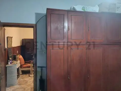 Casa venta Quilmes 3 ambientes con Departamento Cochera