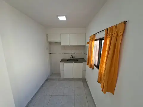 Departamento en Alquiler en Villa Gobernador Galvez, $ 550.000