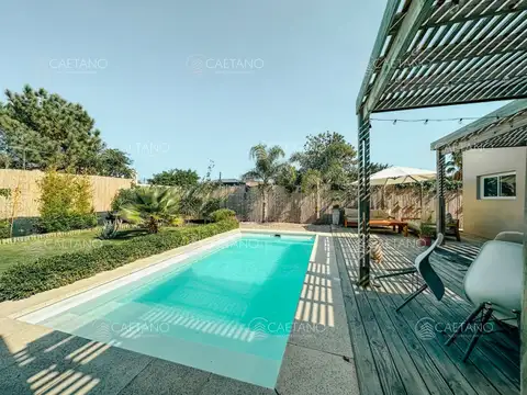 Alquiler temporal casa 3 dormitorios Balneario Buenos Aires. 