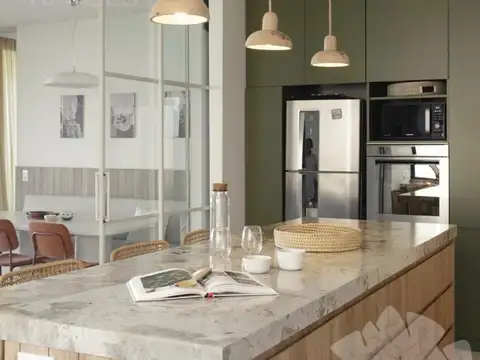 Casa 7 ambientes con 4 baños