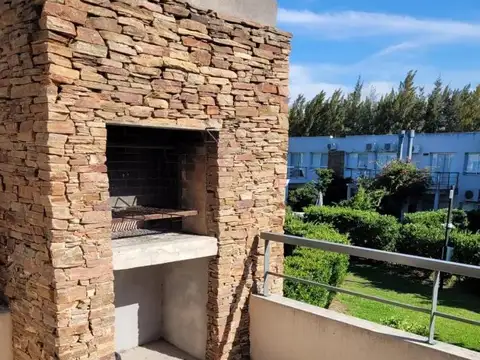 duplex 3 ambientes en alquiler anual Sendero Nordelta