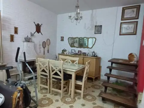 Depto Tipo Casa en Venta de 4 dormitorios