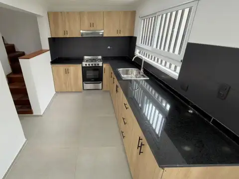 Casa en Venta en Granadero Baigorria, USD 196.000