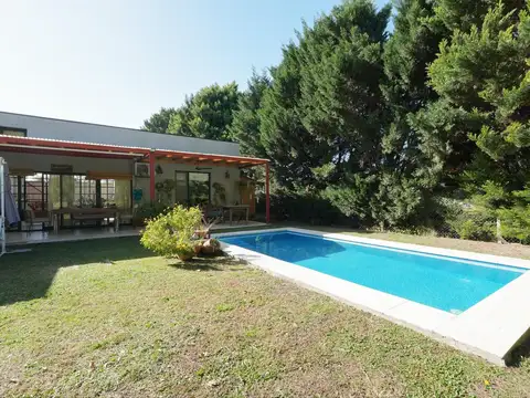 Casa 4 ambientes con 3 baños