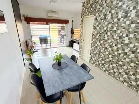 VENTA DUPLEX TRES AMBIENTES 