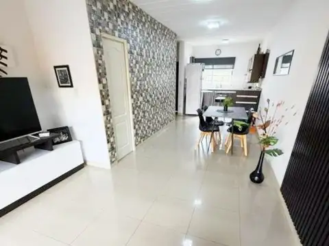 Depto Tipo Casa en Venta de 3 ambientes