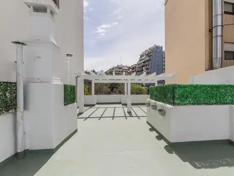 Venta Ph 5 ambientes con terraza y cochera reciclado a nuevo en Parque Chacabuco