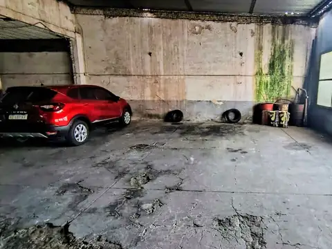 VENTA GALPON CON CASA 2 DORMITORIOS EN BELGRANO