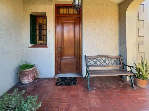 Casa en Venta en Lomas De Zamora, USD 320.000