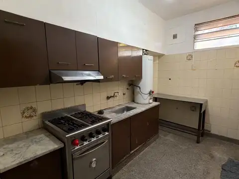 Depto Tipo Casa 5 ambientes con 2 baños