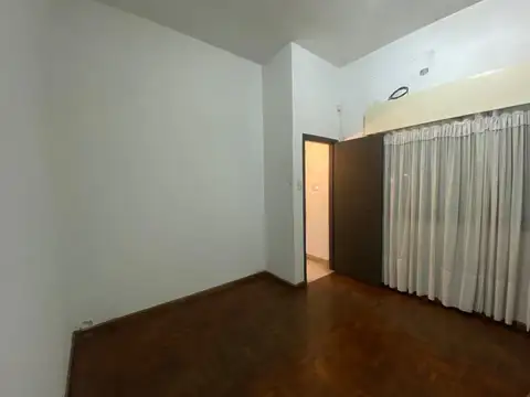 CASA DE 3 AMBIENTES EN VENTA - LANUS OESTE