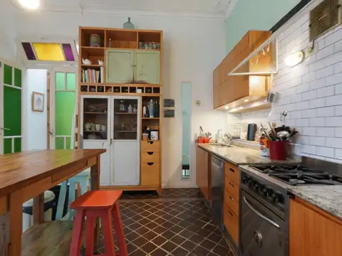 Depto Tipo Casa en Venta 100 años