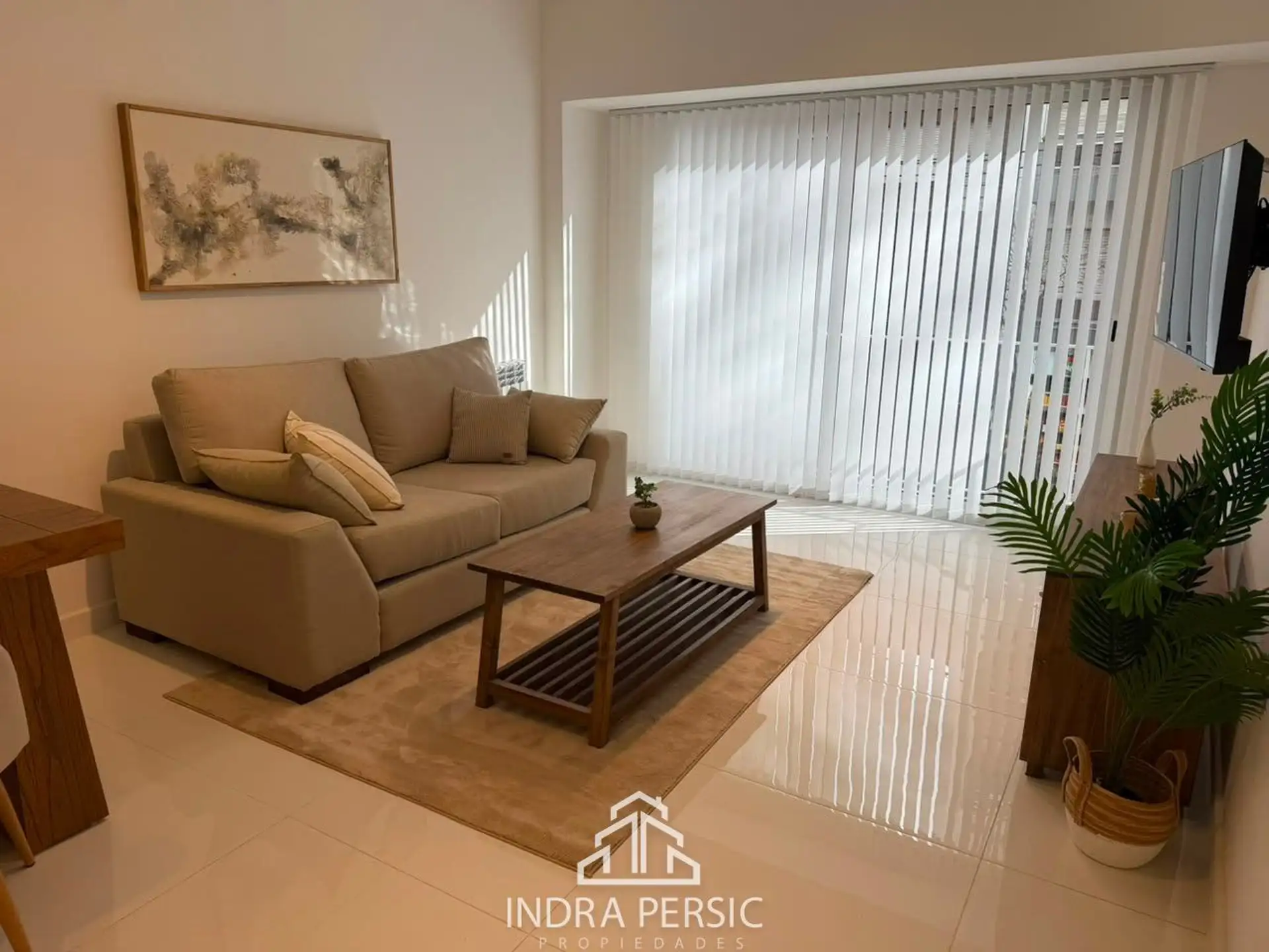 Departamento 3 amb, 75m² con balcón — Centro