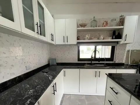 Casa en Venta en Belen de Escobar, USD 180.000