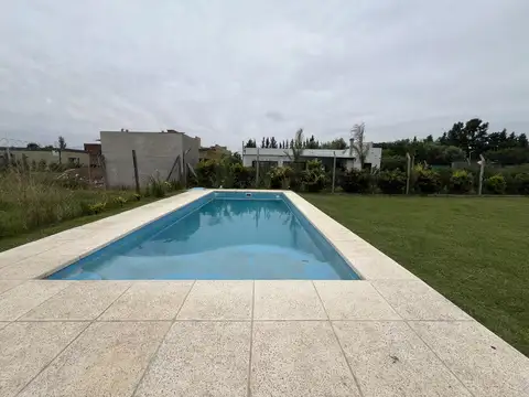 Casa en barrio abierto San Jeronimo