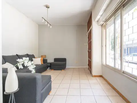 Depto Tipo Casa en Venta 60 años