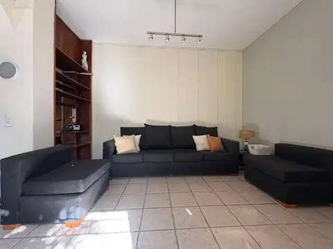 Depto Tipo Casa en Venta 60 años