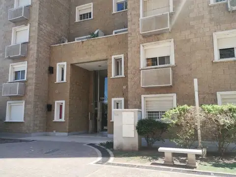 Departamento 6 ambientes con 1 baño