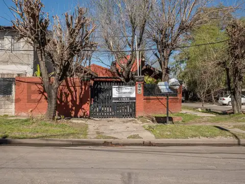 Buenos Aires 600, Piso 0