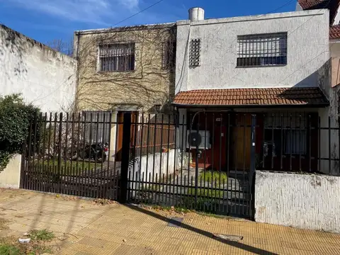 duplex tipo Casa 4 ambientes 3 dormitorios