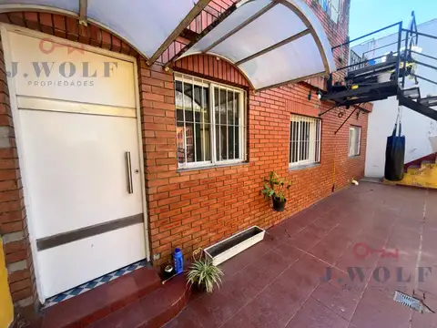 Depto Tipo Casa en Alquiler con 2 cocheras