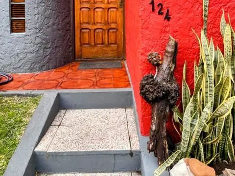 VENTA CASA VILLA SARMIENTO 5 AMB CON JARDIN Y COC