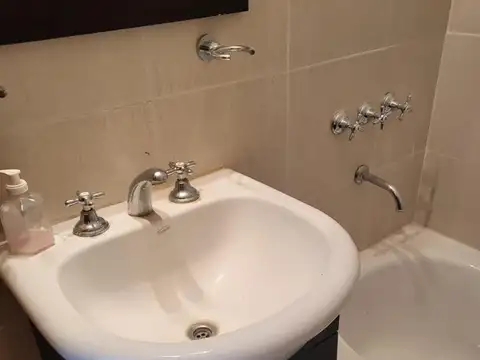Departamento en Alquiler en La Plata, $ 800.000