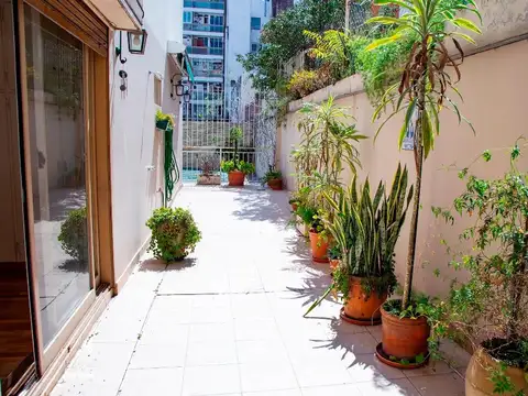 Departamento super luminoso con Cochera y Terraza