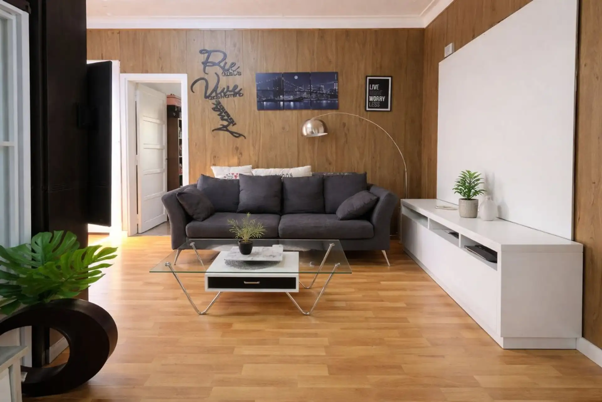 Casa en block con local, 3 amb, 402m², Villa Lourdes