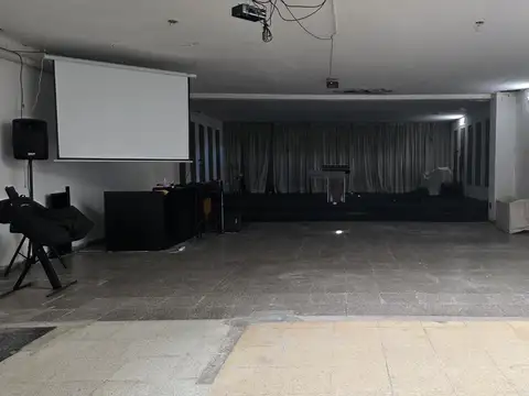 Local en Alquiler 25 años
