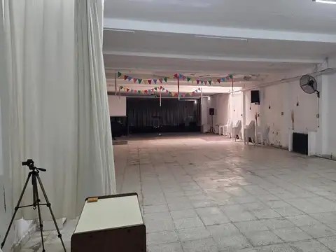Alquiler de local Comercial. Av. Colon 4800.