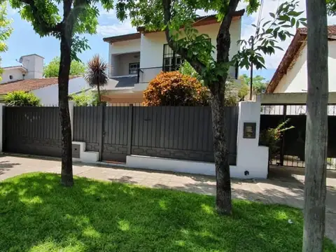 Aristobulo Del Valle 800