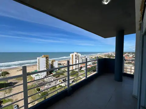 Departamento 3 ambientes con 3 baños