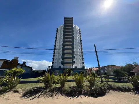 Departamento 4 ambientes frente al mar en Edificio Orion
