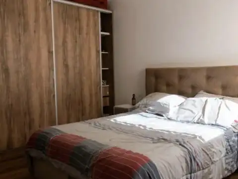 Depto Tipo Casa 2 ambientes con 1 baño